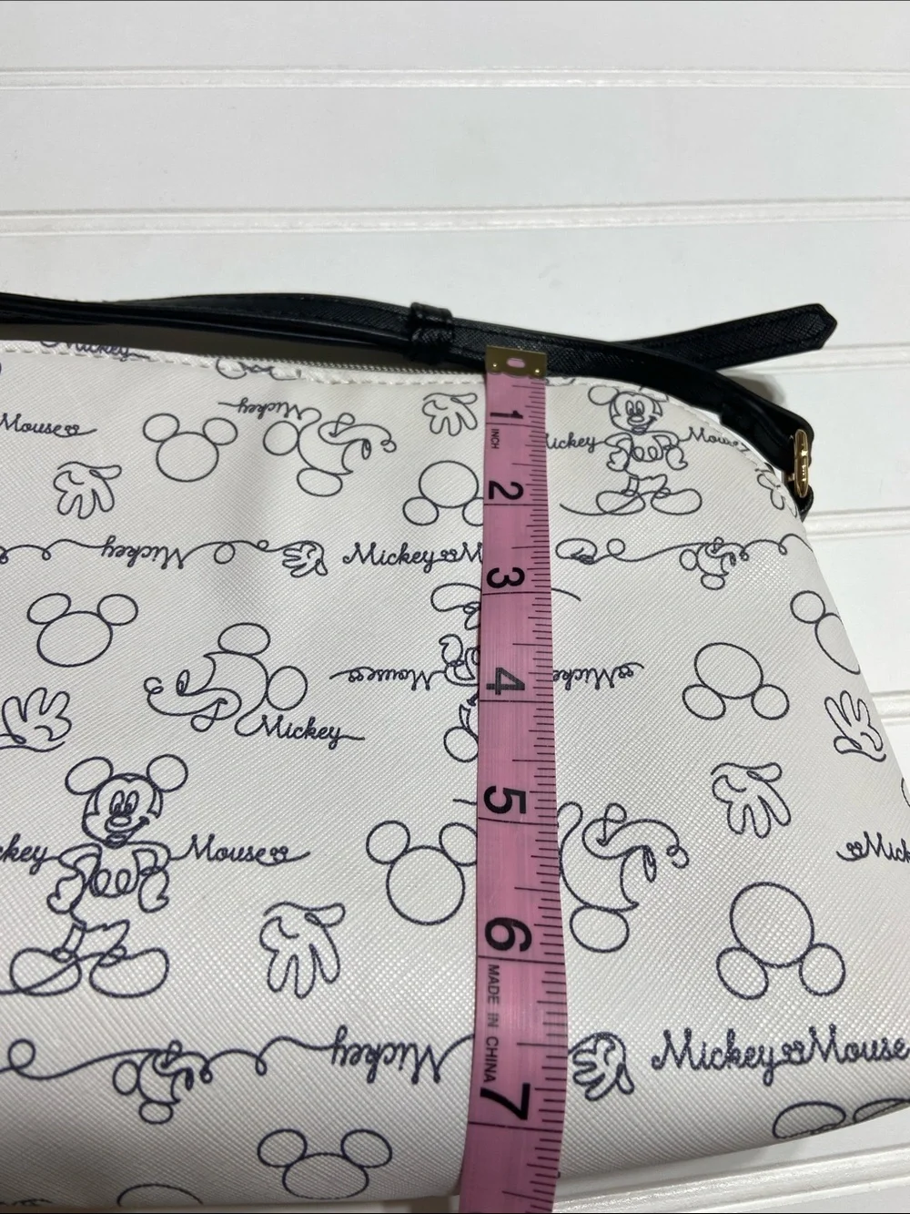 Official Disney Bioworld Mickey Mouse Graffiti Crossbody‎ Bag White/Black